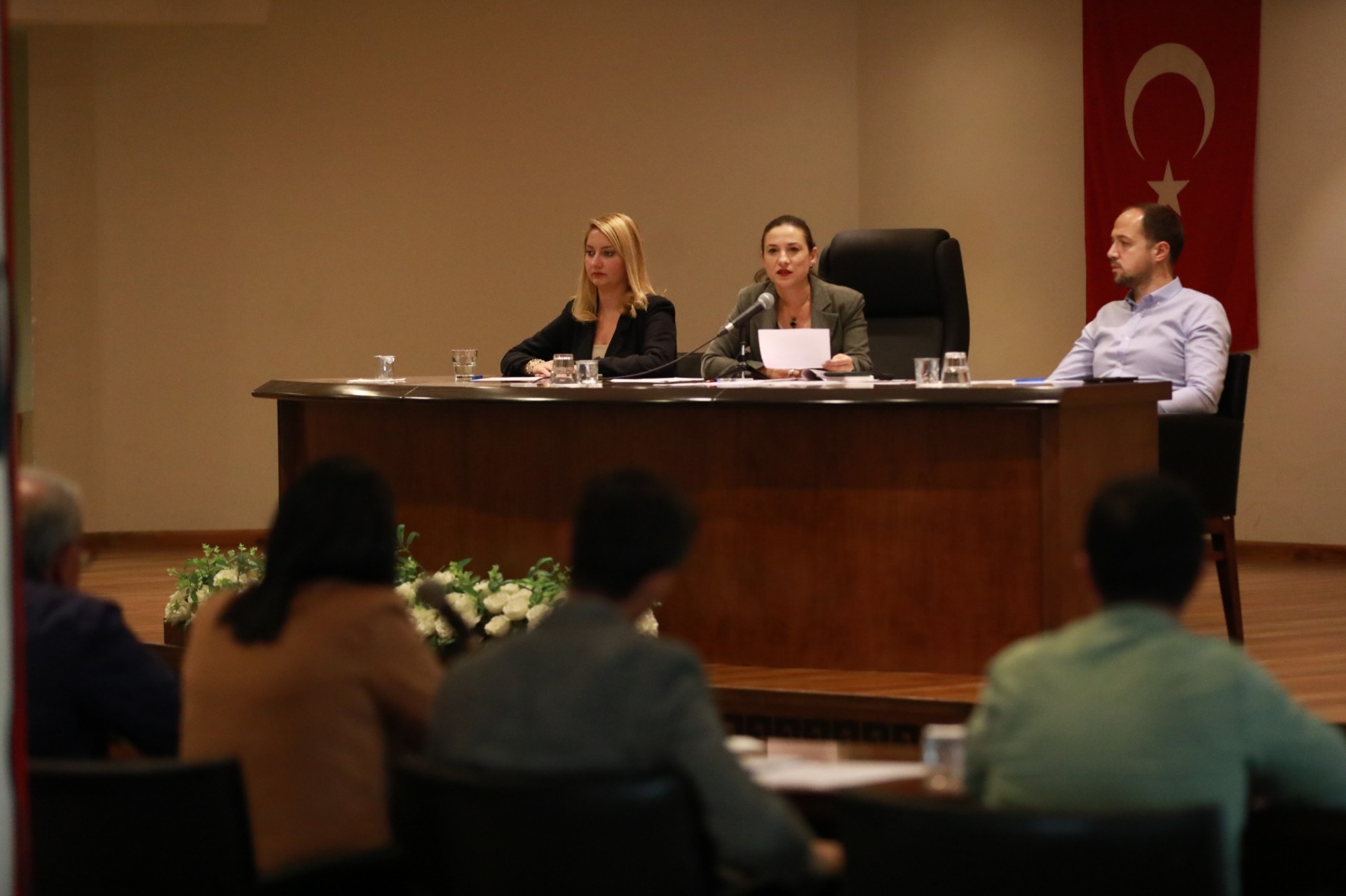 "BAŞKAN  SENGEL: BELEDİYE EMEKÇİLERİNİ  HİÇBİR ZAMAN SİYASETE MALZEME ETMEDİK"